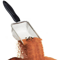 SunGrow sand scoop with black non-slip handle for comfortable grip during cleaning.