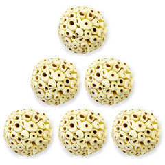 SunGrow Sola Atta Ball foraging round entices birds to search and uncover treats.