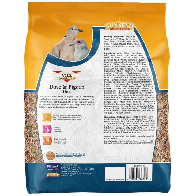 Sunseed Vita Sunscript nutrition-boost image highlights fortified vitamins, minerals, and probiotics for feather health.