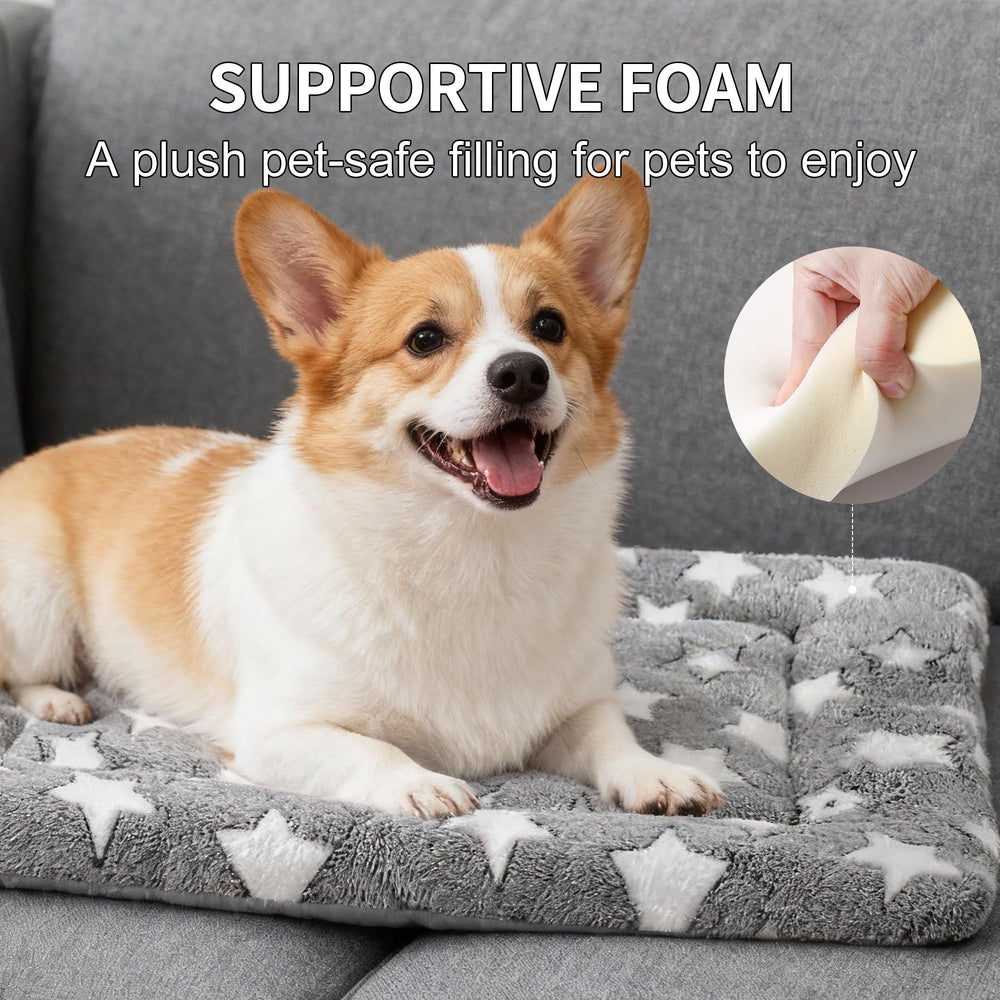 SUNSHE dog bed mat travel setup—lightweight and portable for trips.