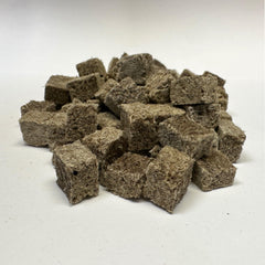 Closeup of Super Cichlids freeze-dried California blackworms highlighting natural color and texture.