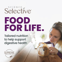 Supreme Petfoods Science Selective Guinea Pig 1.5kg feeding scene highlights convenient daily nutrition.