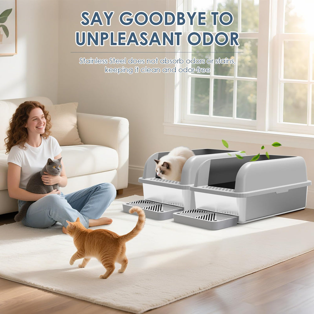 Suzzipaws includes scooper for quick daily cleaning.