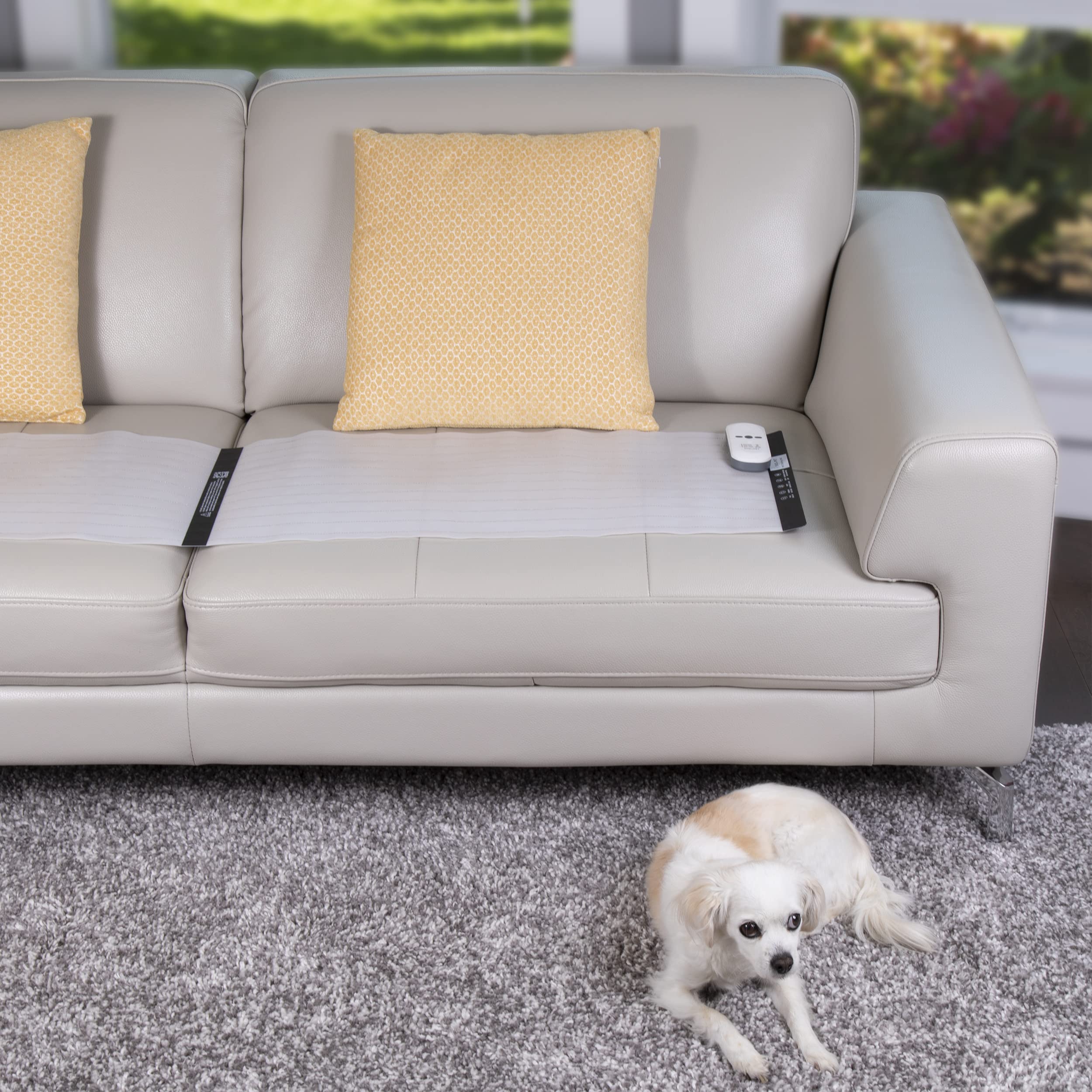 SVD.PET battery life standby up to 90 days with a 9V battery.