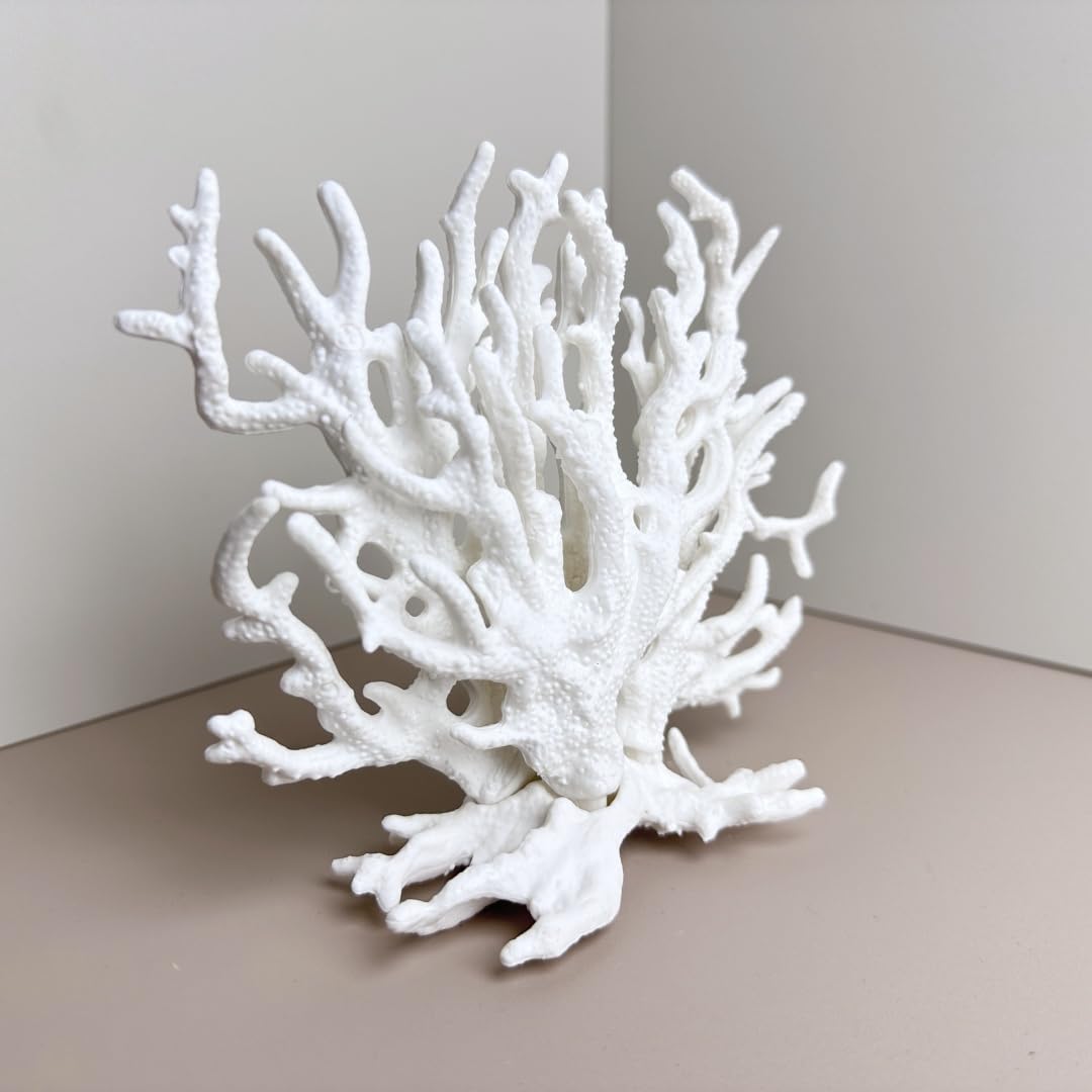 SwandTanpand Mediterranean-inspired white decor complements terrarium and small tank styles.