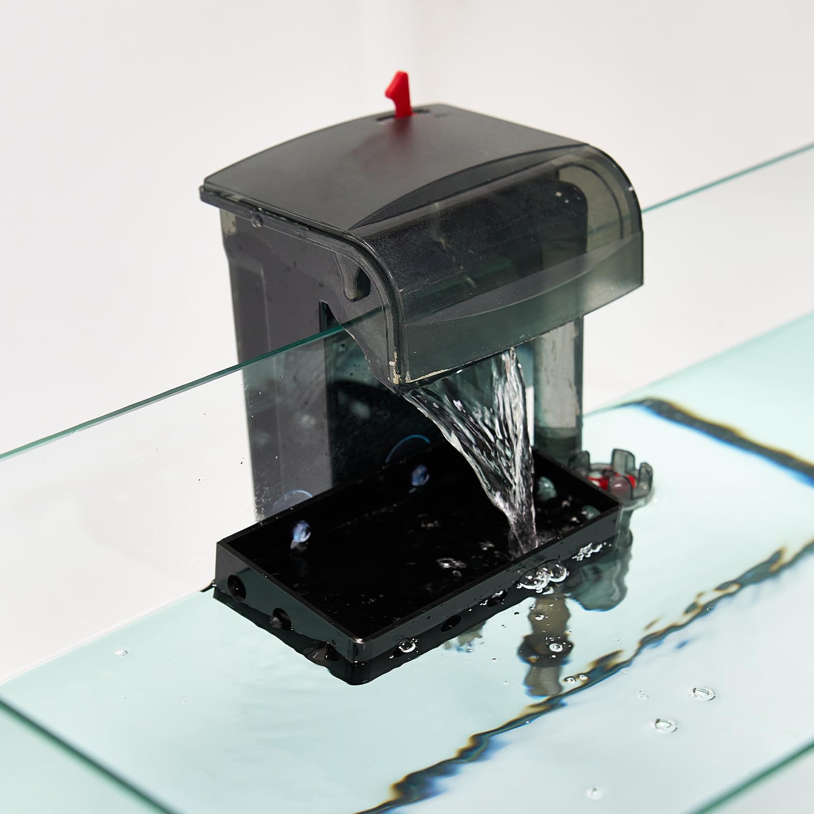 Swirge easy-install baffle with suction cup enables quick, tool-free setup.