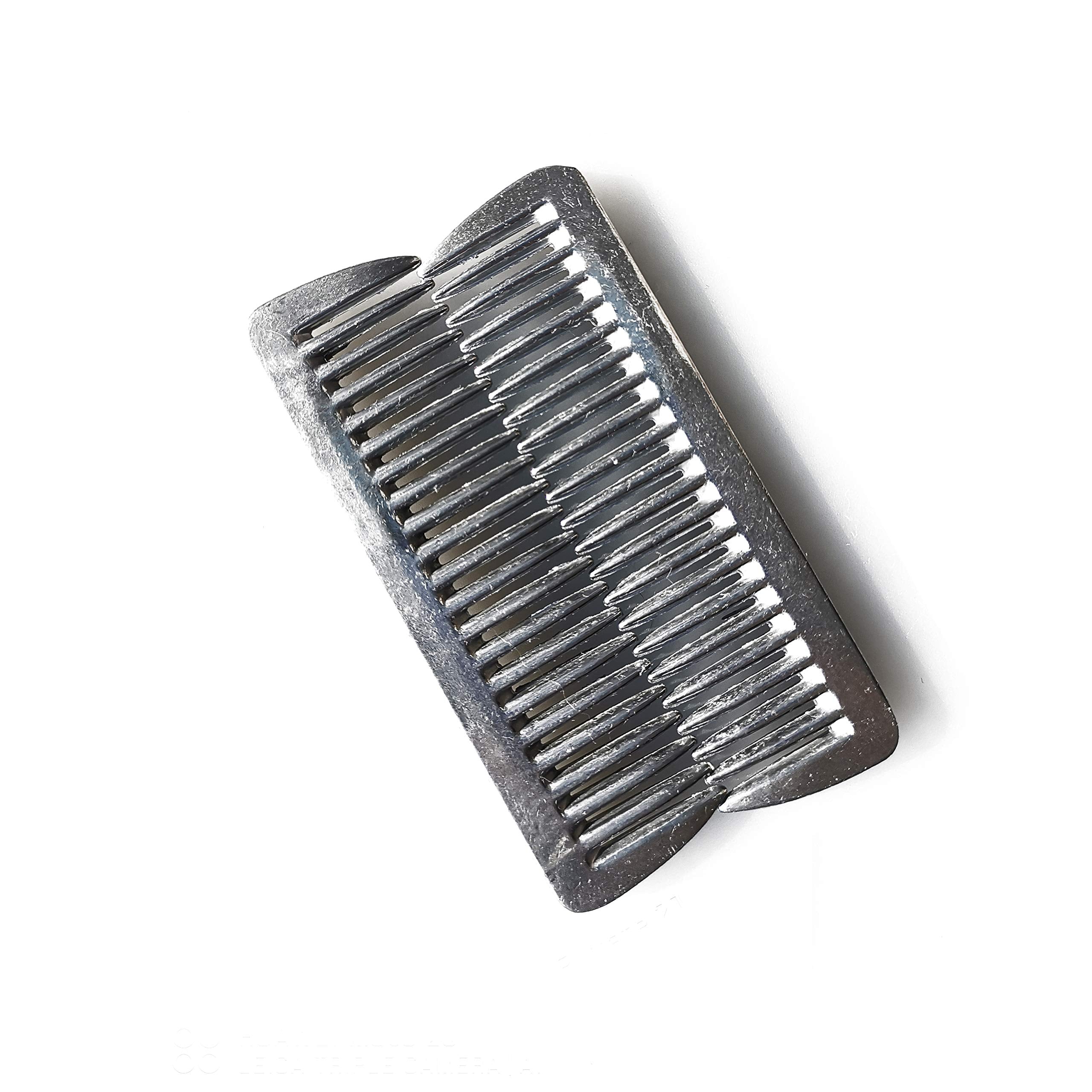 SXYH pulling combs handy for dogs, cats, or other furred pets in everyday grooming.