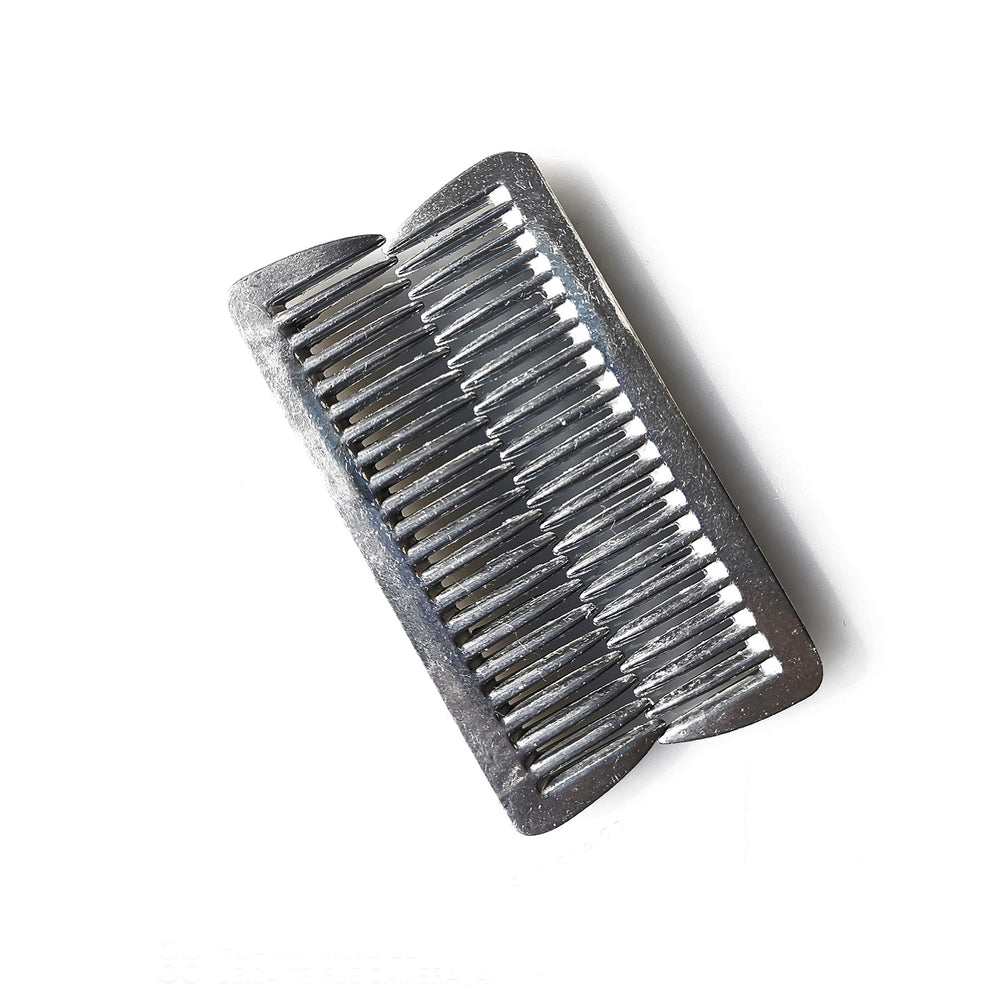 SXYH pulling combs handy for dogs, cats, or other furred pets in everyday grooming.