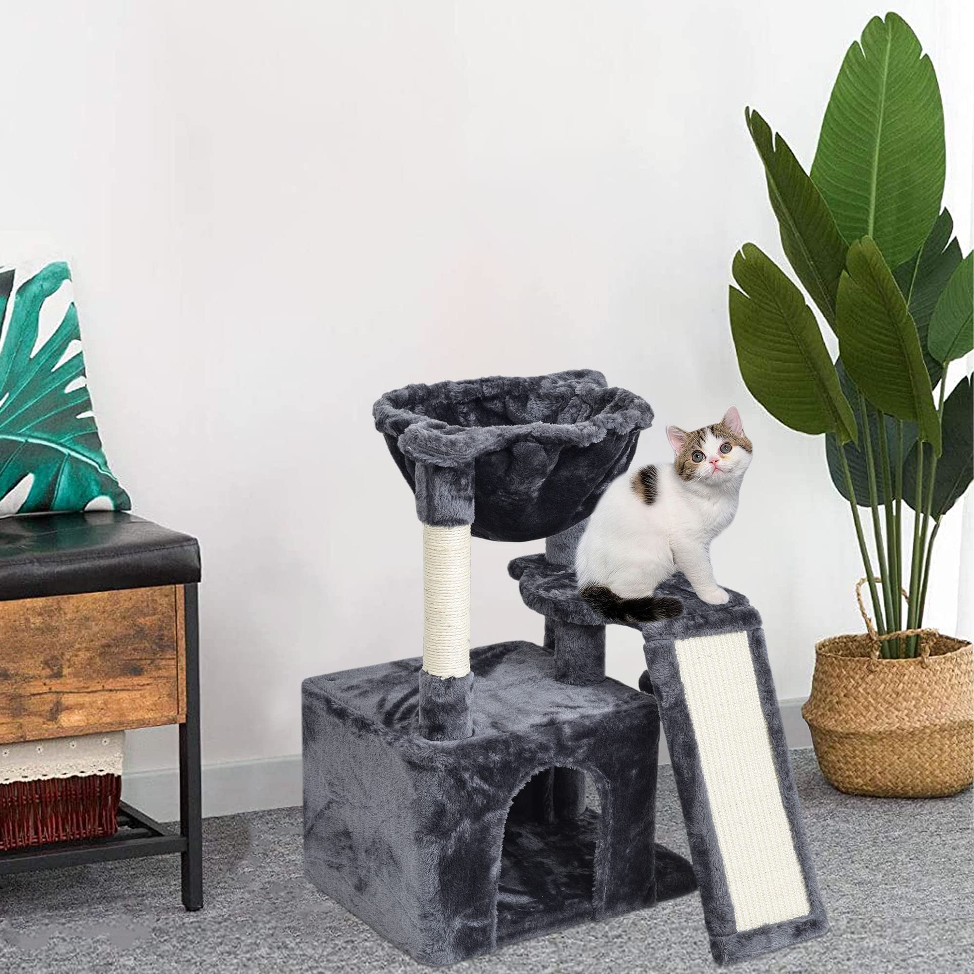 SYANDLVY cat-tree scratching post and board demonstrates furniture protection and nail-scratching fun.