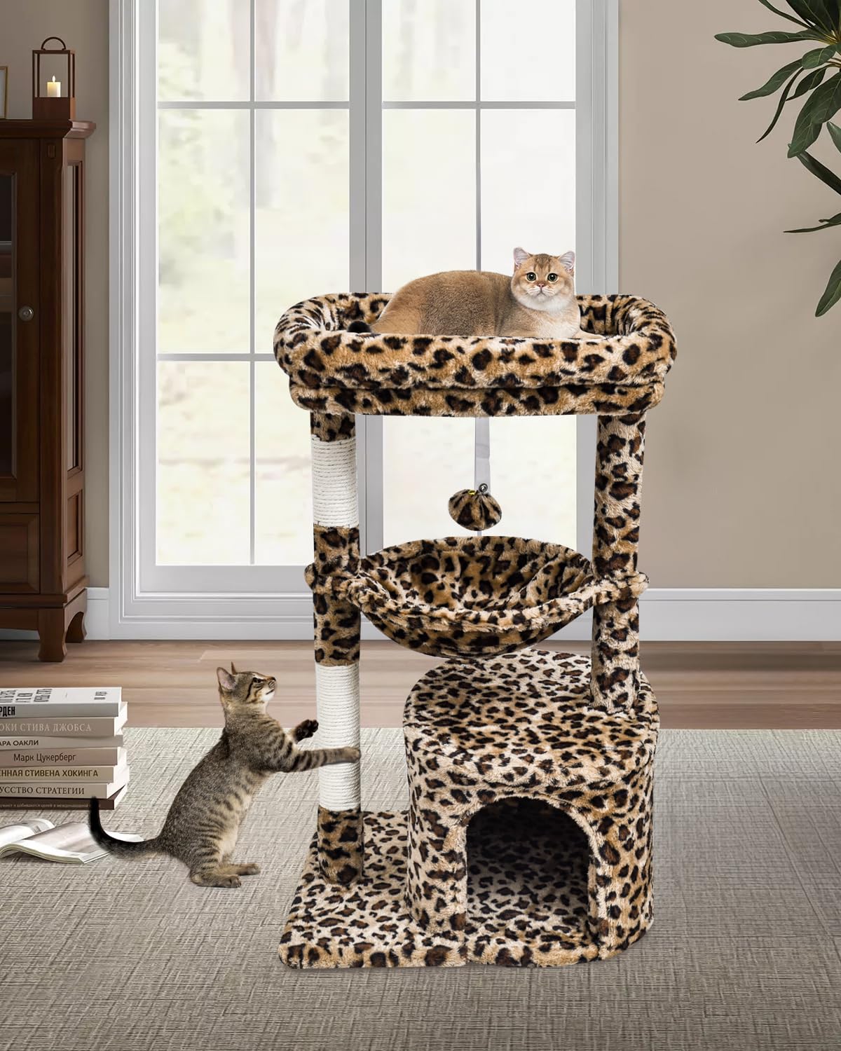 SYANDLVY leopard cat tree plush cover delivers skin-friendly softness for pets.