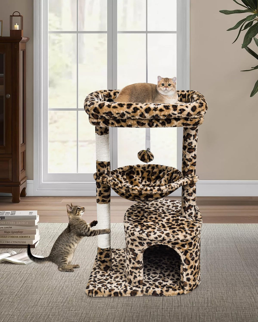 SYANDLVY leopard cat tree plush cover delivers skin-friendly softness for pets.
