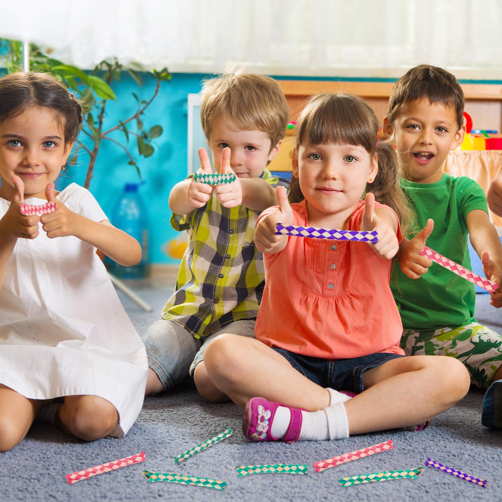 Syhood party filler, goodie bag accessory for parrot lovers