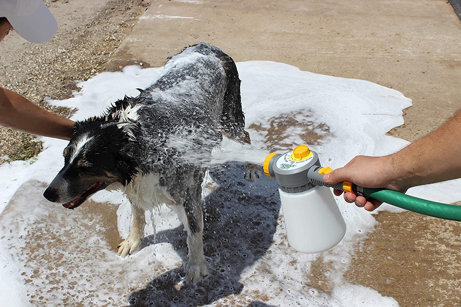 SYNBIONT AGRICULTURAL WASH fragrance-free formula safe around feeds.