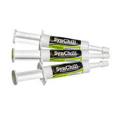 SynNutra Equine SynChill oral gel syringe ready for dosing before training for focus.