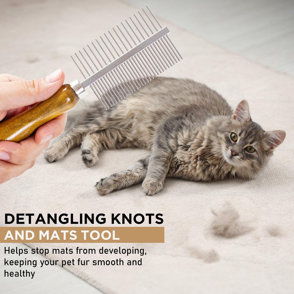 Takavu grooming scene with dog and cat using the double-sided comb