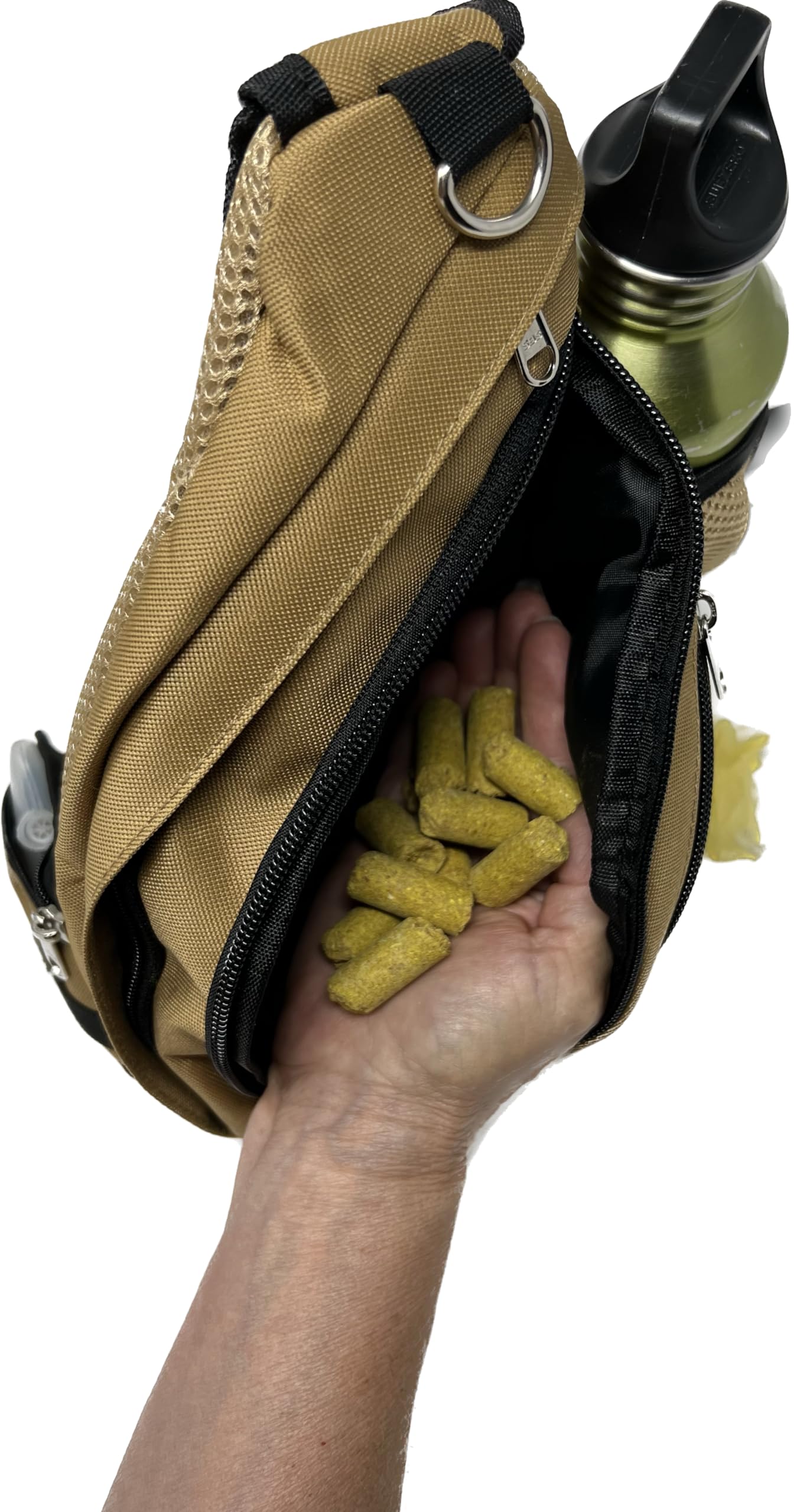 Talk to the Paw water bottle pocket supports hydration on long walks