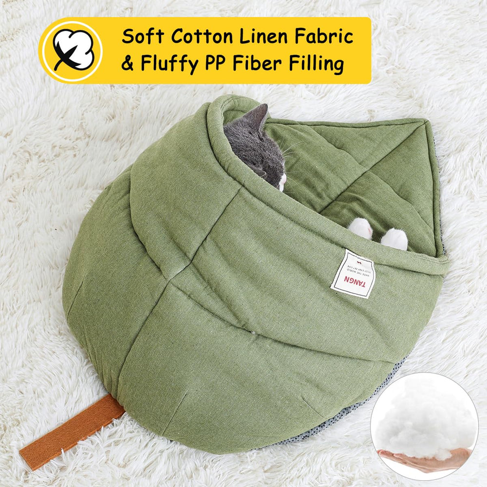 TANGN Cat Sleeping Bag bottom non-slip design keeps bed in place.