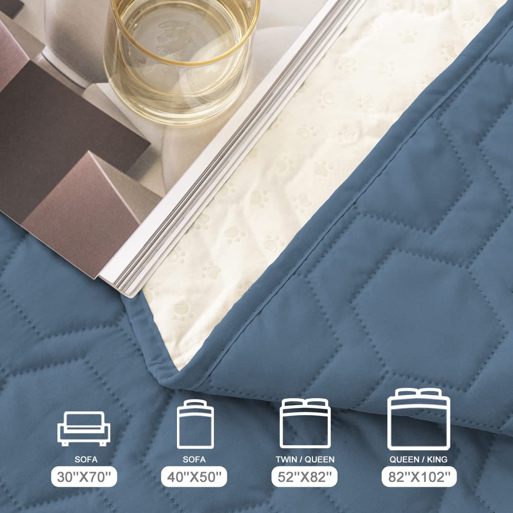 Tcksstex car-seat protection keeps car interiors clean from pet messes.