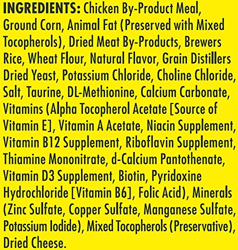 Temptations Classic Chicken treats on shelf convey convenient daily snacking option.