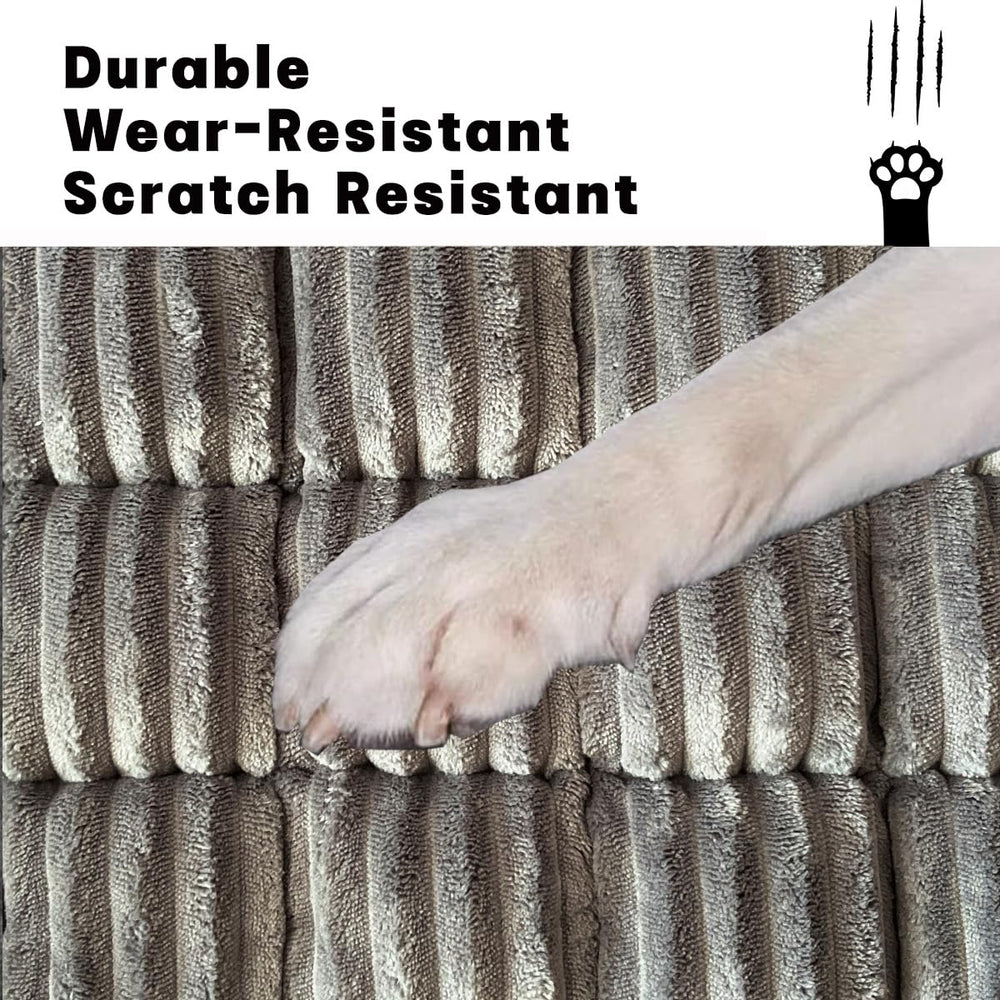 Plaid-design TGODGPY dog mat adds style and full-seat coverage.