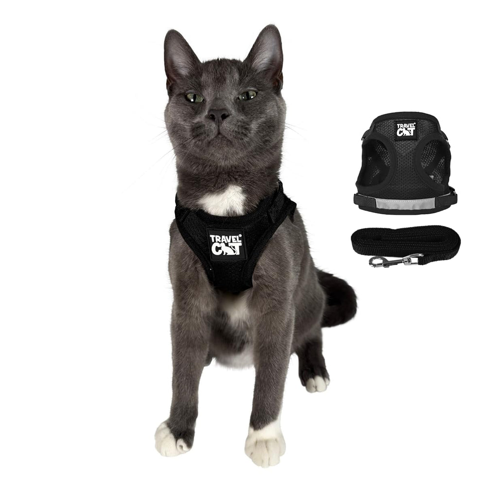 The Fat Cat travel cat harness close-up mesh fabric for comfort during outdoor walks