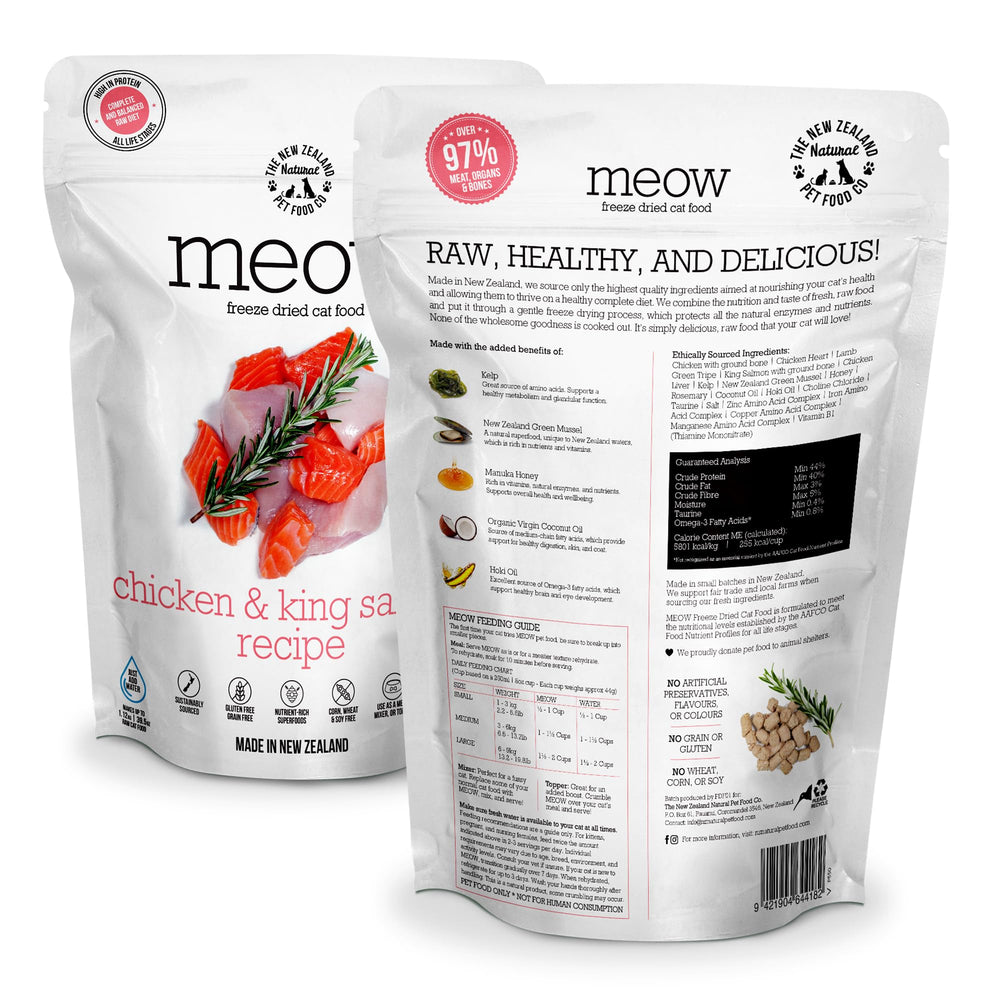 The New Zealand Natural Pet Food Co Meow serving bowl with ready-to-serve freeze-dried bites.