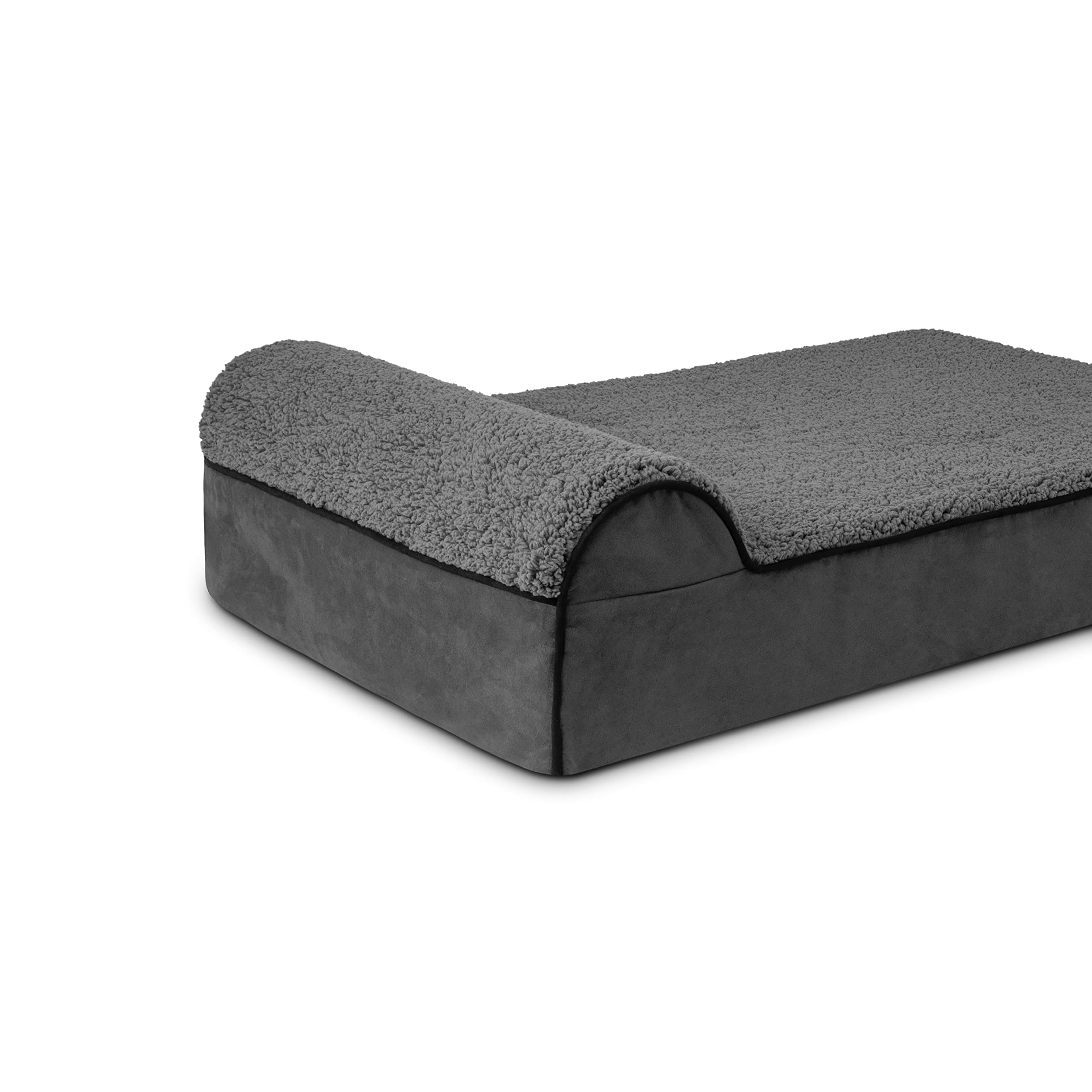 The Dog's Bed removable cover shows easy washing and quick drying for busy households.