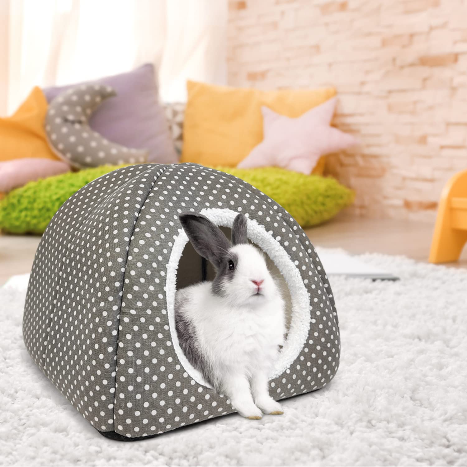 Tierecare Rabbit Hideout machine washable fabric—simple cleaning between uses.