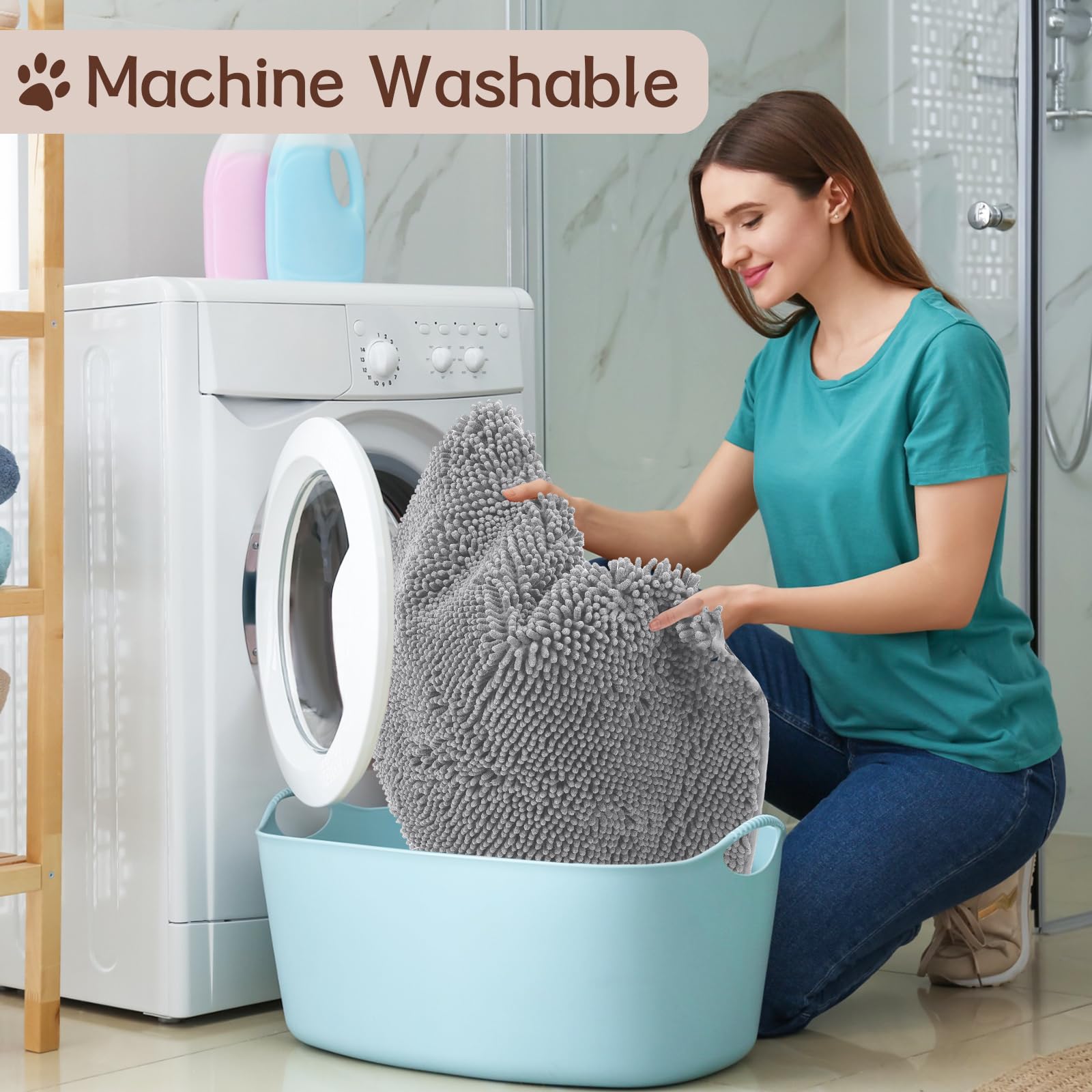 Tinideya cat litter mat non-slip back keeps mat in place.