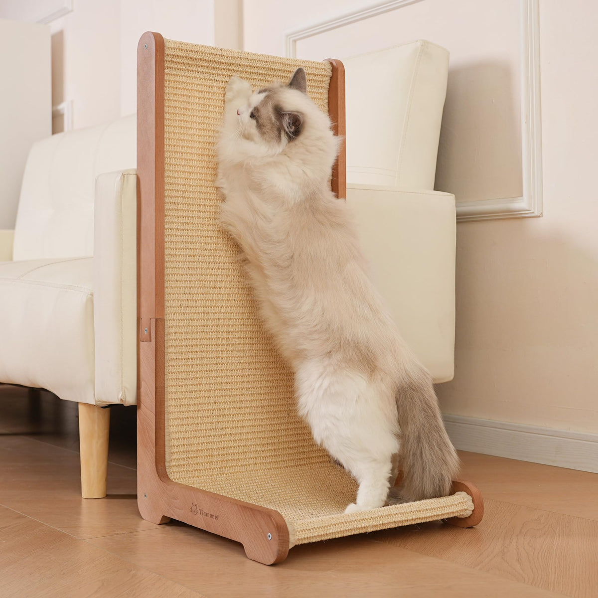 Tismucel scratching post with beechwood base for durable furniture protection.
