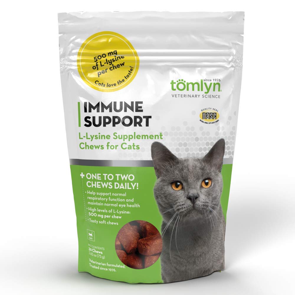 Tomlyn Immune Support Daily L-Lysine Chews packaging highlights fish flavor for cats