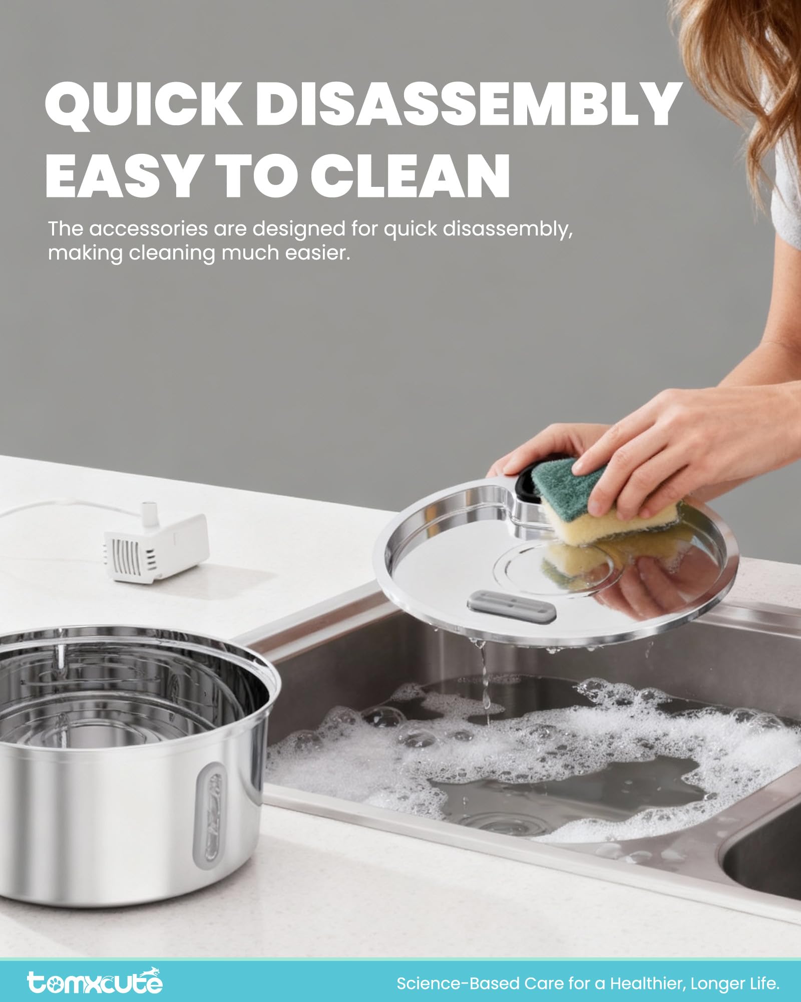 Tomxcute wireless cat water fountain suitable for multiple pets at home, indoors or outdoors.