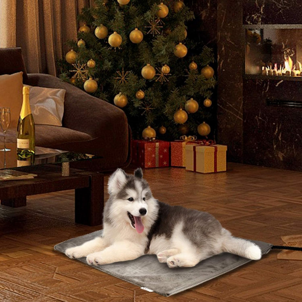 Toozey indoor-use pad lies flat to promote even heating across surfaces.