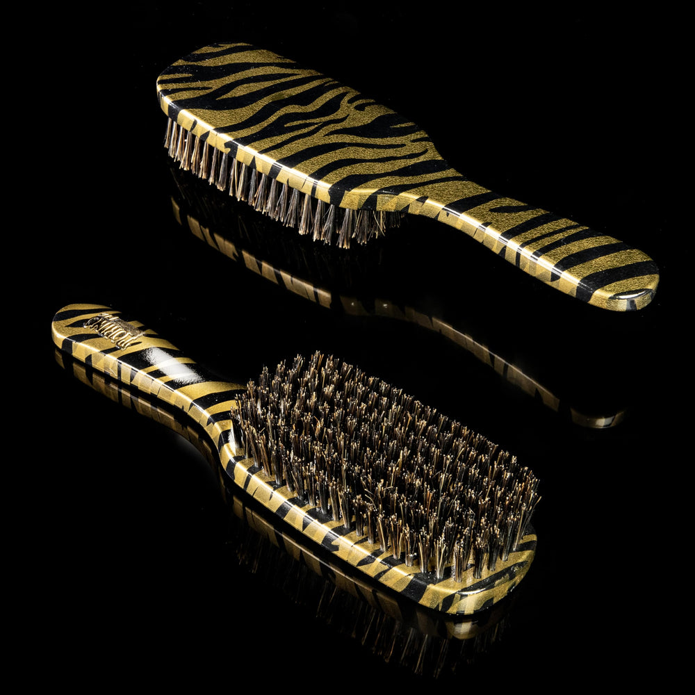 Torino Pro Wave Brush close-up bristles aiding wave development