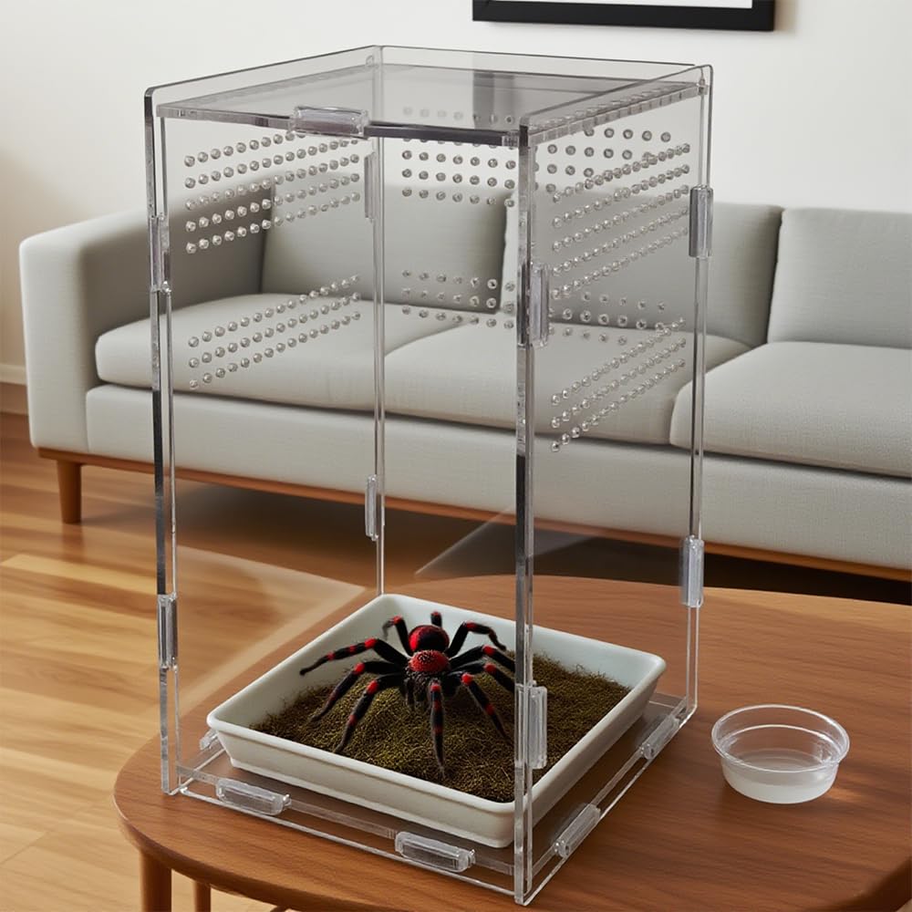 Totzlian climbing-pets enclosure used for transport or temporary housing.