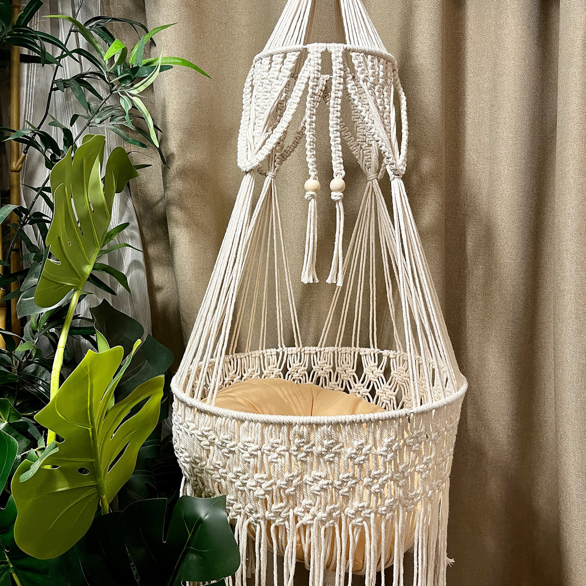 TOYAFUN Macrame Cat Hammock with elegant patterns for stylish decor and cozy lounging