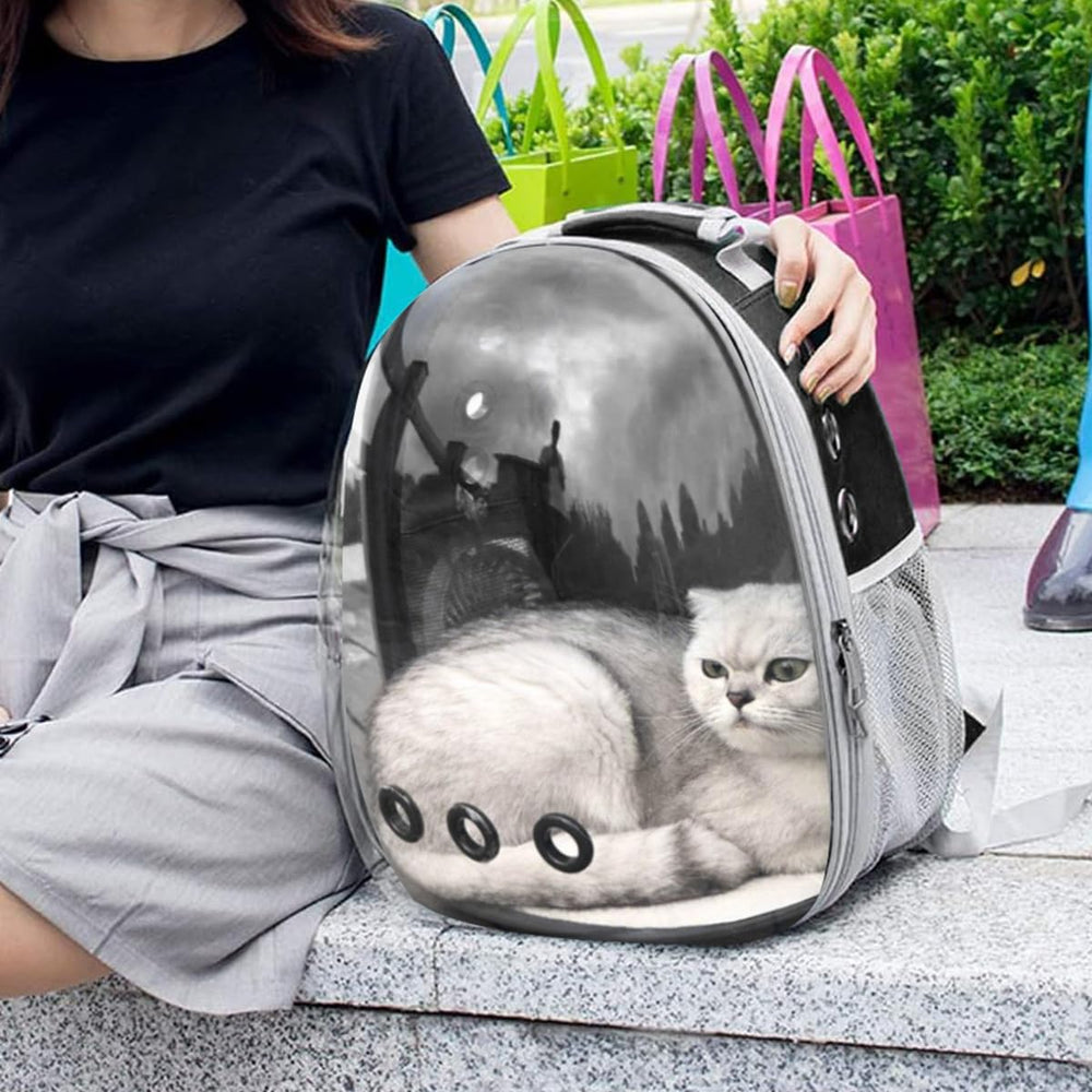 TOYSINTHEBOX cat backpack internal-size offers ample space for movement.