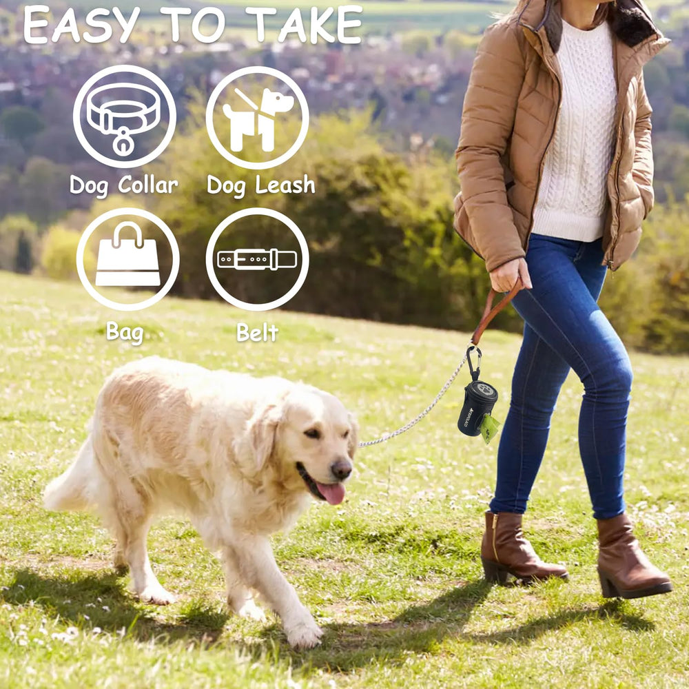 TRIPOLACO reflective paw pattern on bag holder boosts visibility during evening strolls.