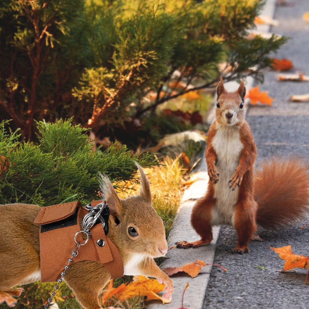 TTMIMIK anti-bite stainless steel clip detail, enhancing safety during play.