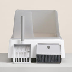 Tuft & Paw Cove 8-inch high walls support containment for large cats.