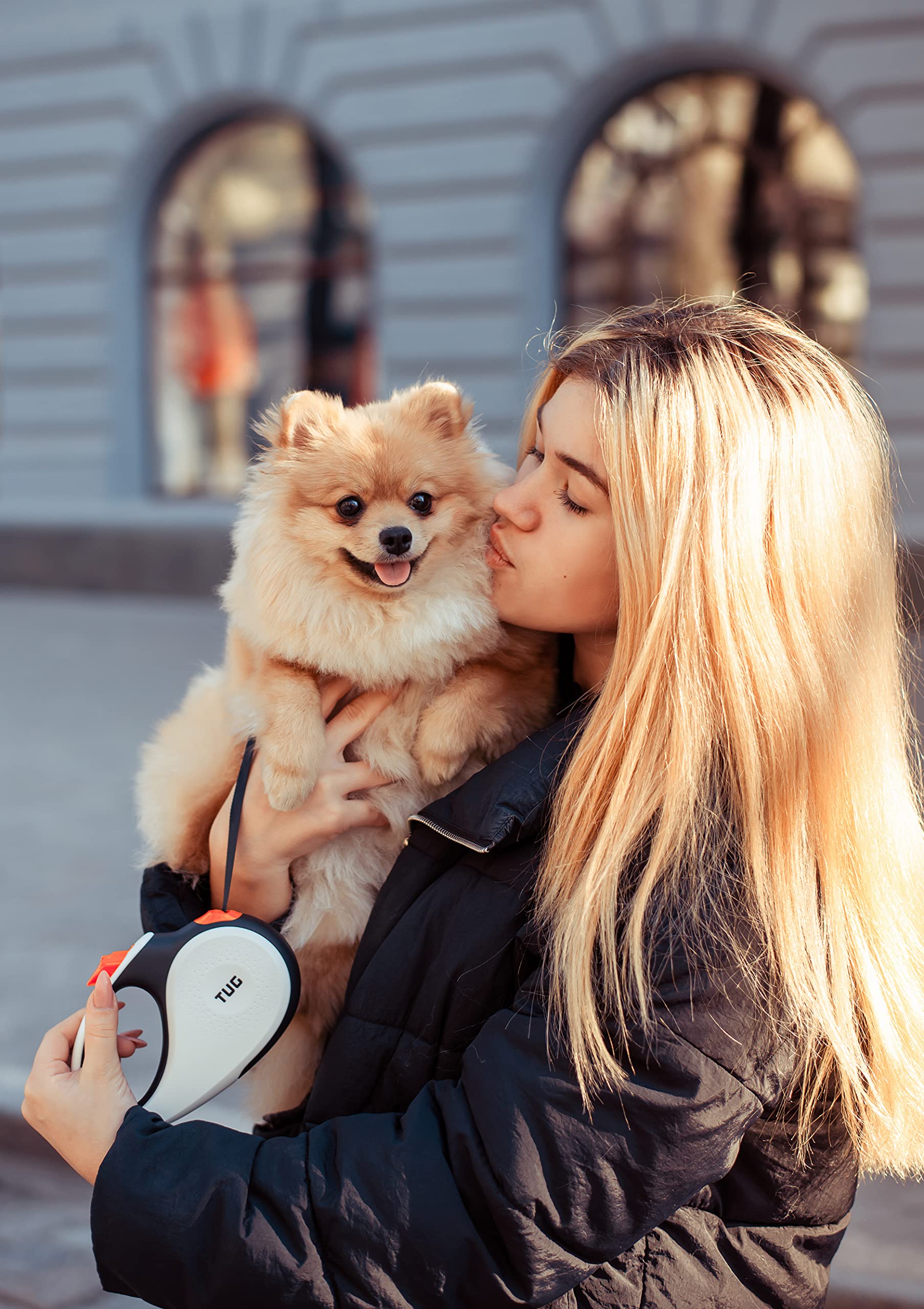 TUG anti-slip-handle provides a comfortable grip during longer walks.