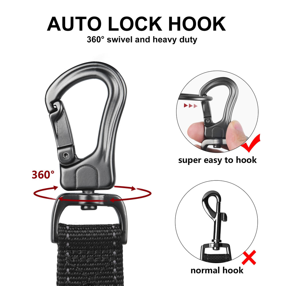 TwoEar leash with reflective threading for safer night visibility during evening walks.