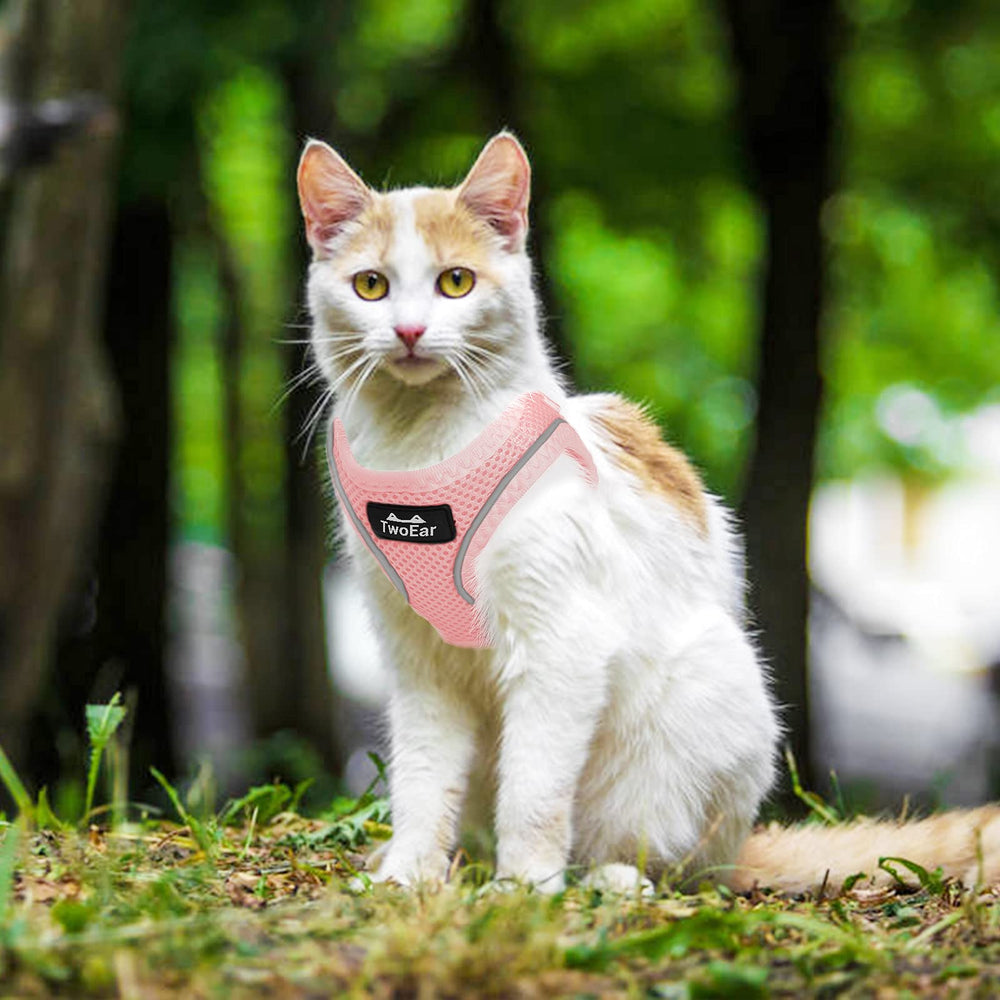 TwoEar XXS pink harness fits extra-small pets with adjustable comfort.