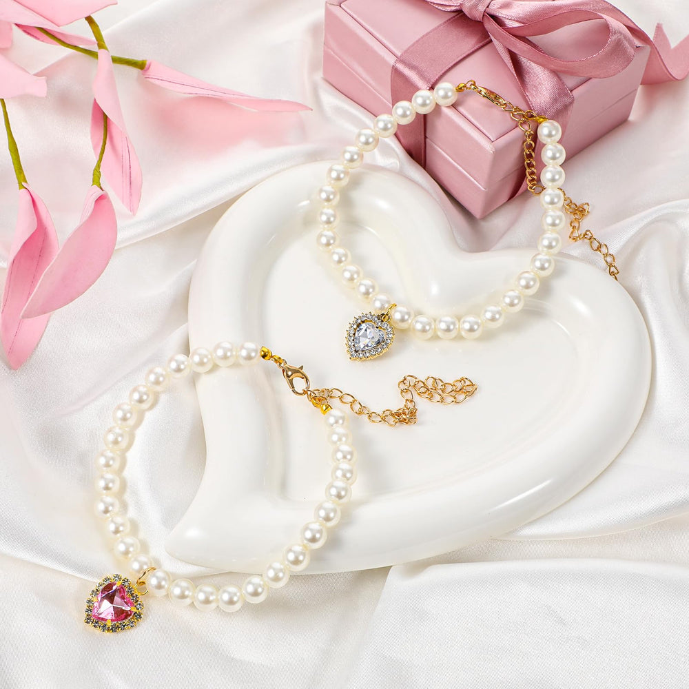 Tyqour white heart collar detail for elegant daily wear and chic pet style.