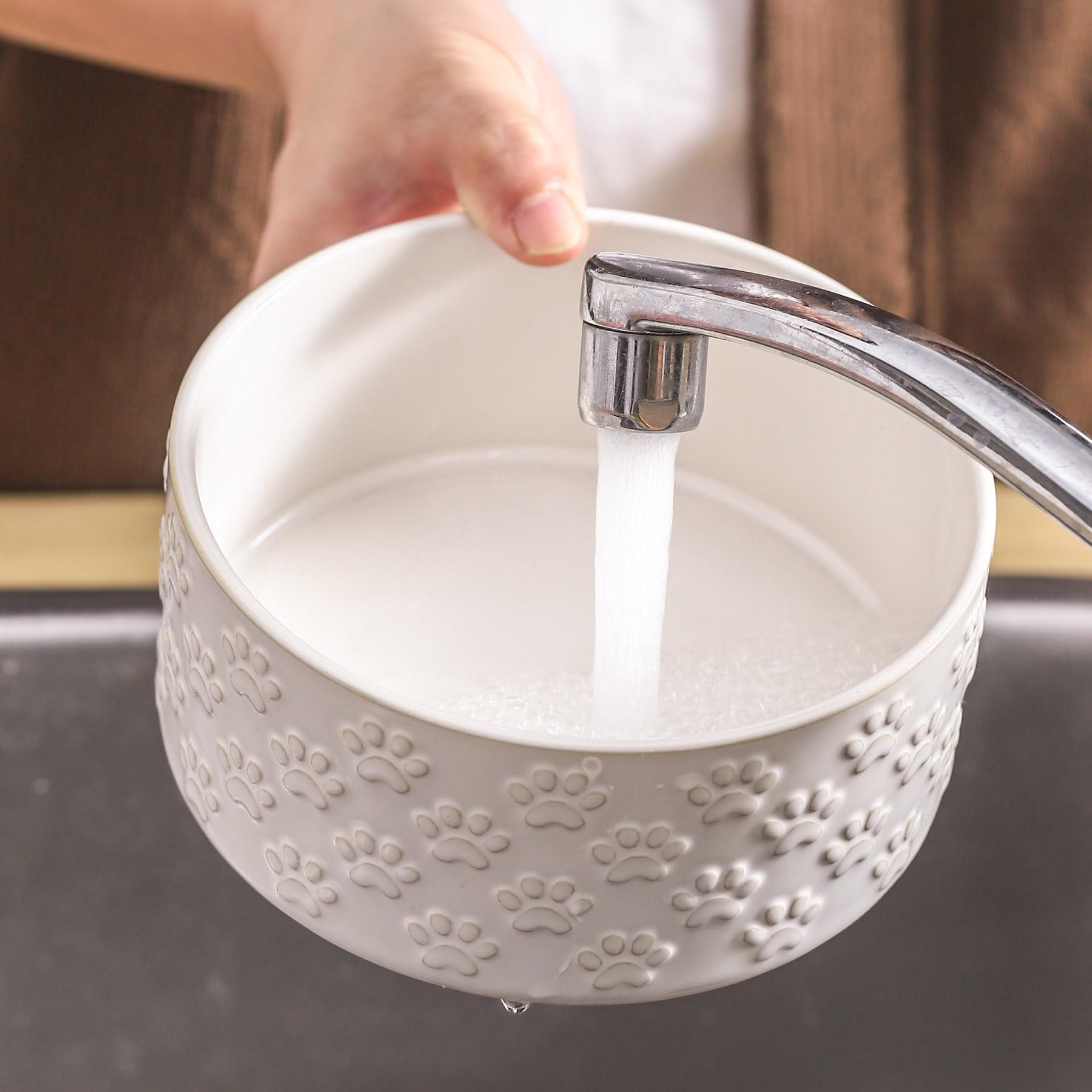 UBEE white finish bowls, indoor and outdoor durable design