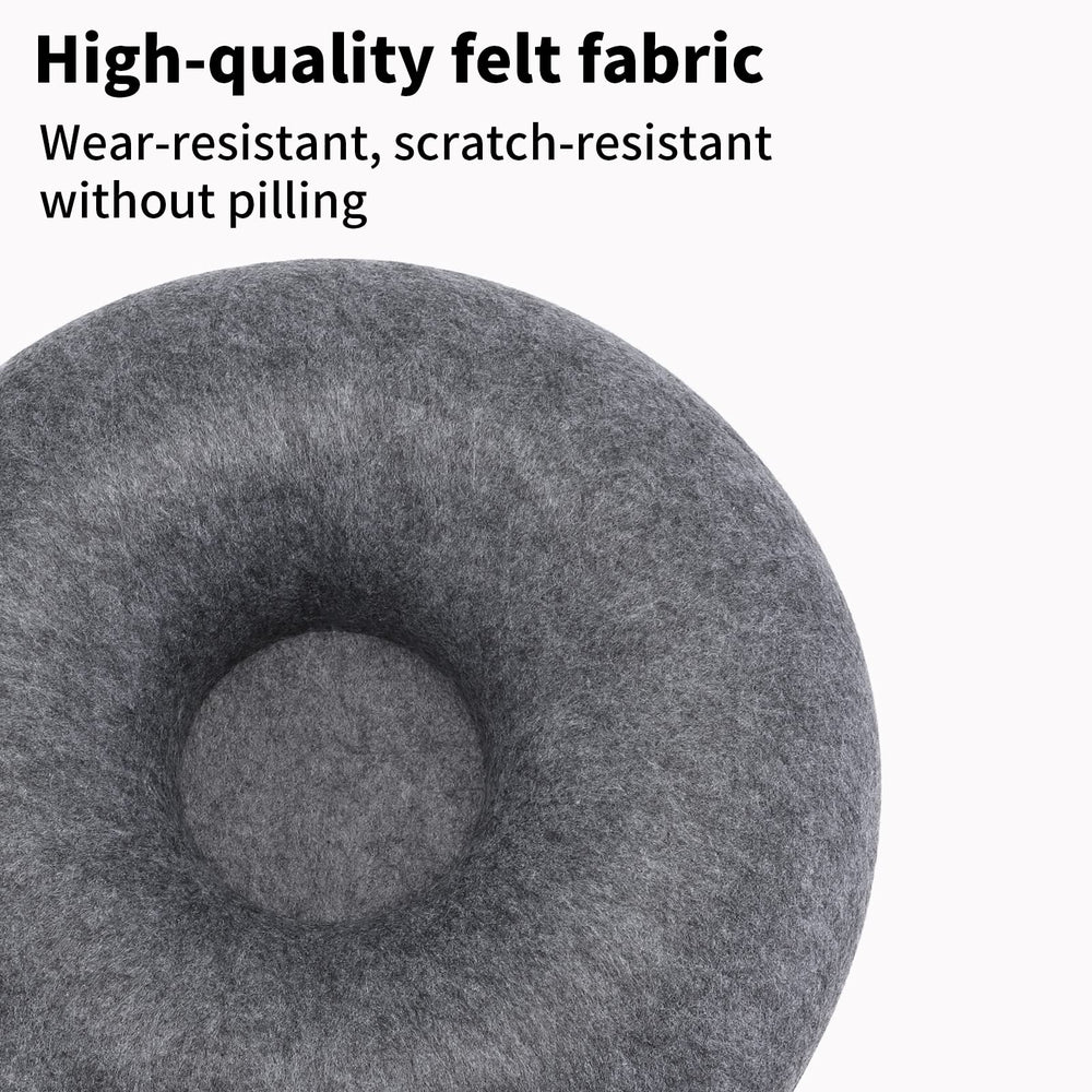 Uezea Cozy Cat Tunnel Bed peekaboo entry demonstrates playful privacy