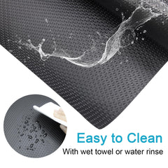 Uigidori leopard gecko resting on non-slip reptile mat