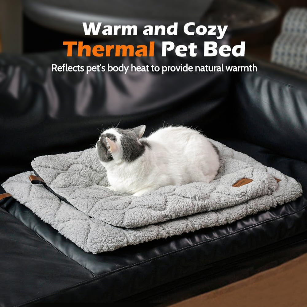 ULIGOTA 24x18 inch pad suits cats and small dogs for flexible lounging.