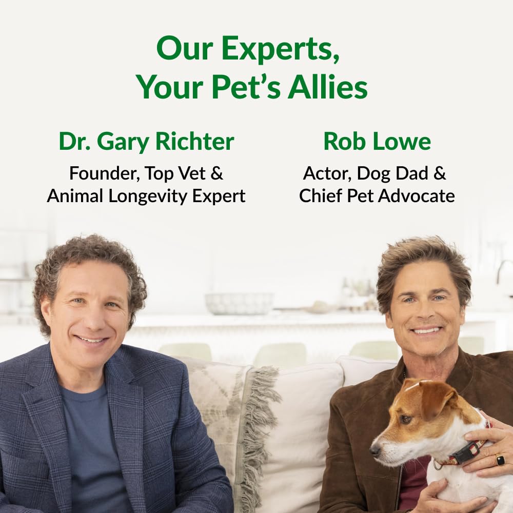 ULTIMATE PET NUTRITION Nutra Complete packaging-closeup — sturdy packaging keeps freshness.