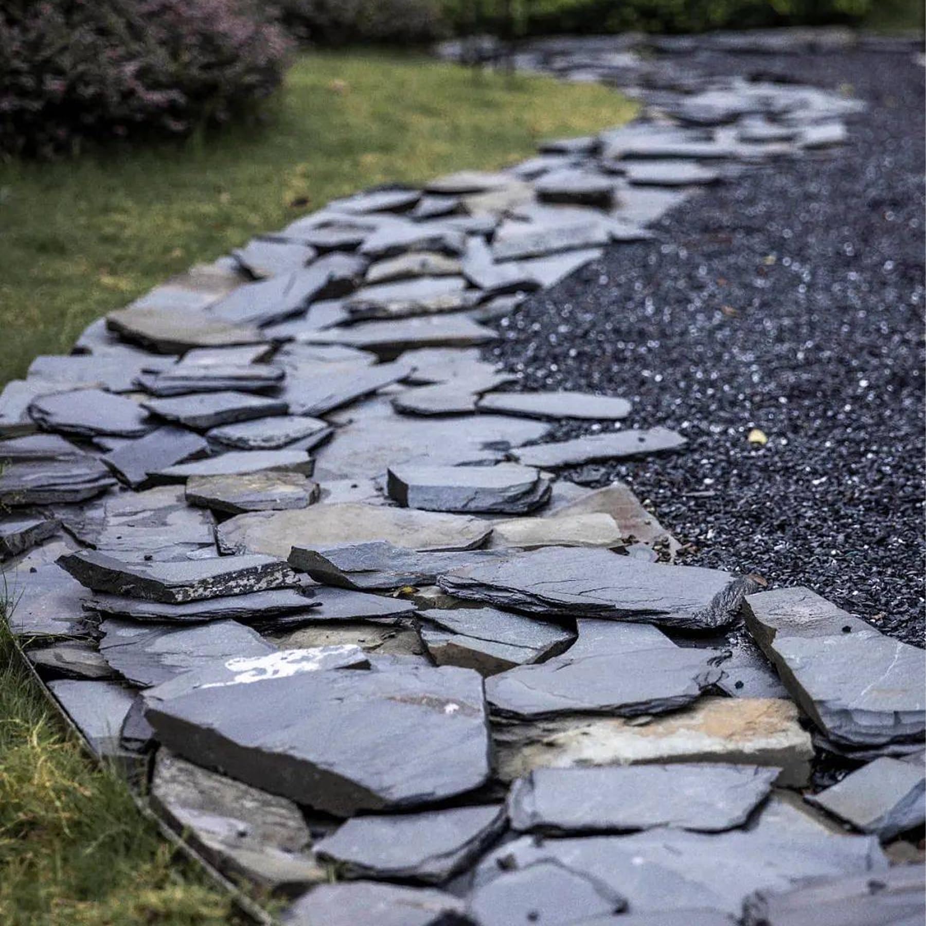 Unocho slate basking platform 10lb rock kit supports durable, reusable habitat decor.